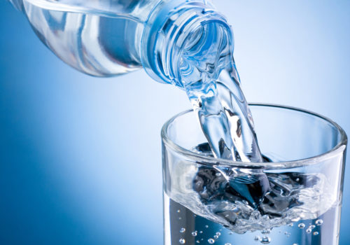 l'eau, saviez vous que notre corps ne capte pas les minéraux d'une eau minérale ?!